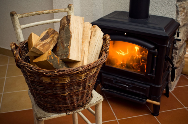 Seasoned Firewood – A Complete Guide